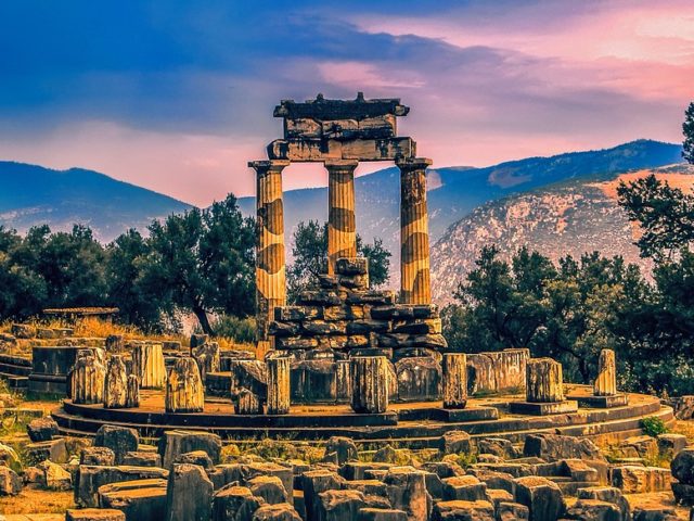 Pizia, l’oracolo di Delphi